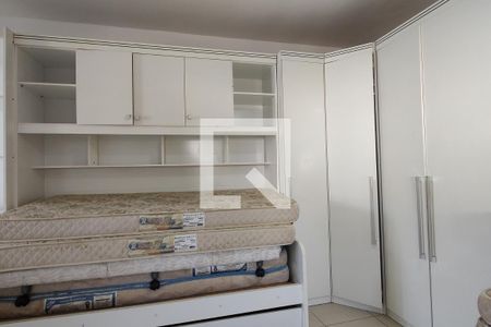 Casa de condomínio à venda com 250m², 5 quartos e 2 vagasQuarto 4 - Suíte