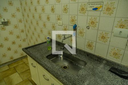 Casa à venda com 184m², 4 quartos e 2 vagasCozinha e Área de Serviço - Pia