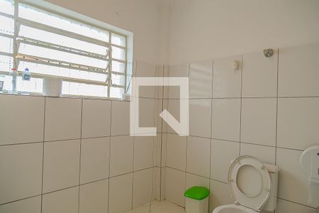 Casa à venda com 184m², 4 quartos e 2 vagasBanheiro