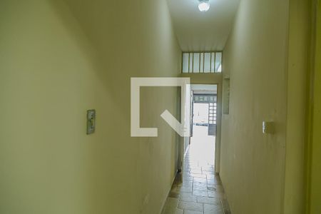 Casa à venda com 184m², 4 quartos e 2 vagasCorredor