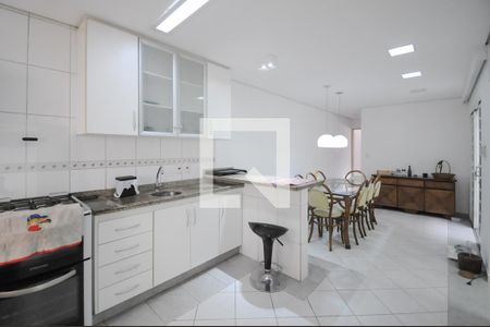 Casa à venda com 265m², 4 quartos e 3 vagasCozinha