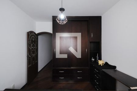 Casa à venda com 265m², 4 quartos e 3 vagasQuarto 2