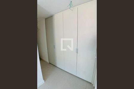 Apartamento à venda com 239m², 4 quartos e 3 vagas