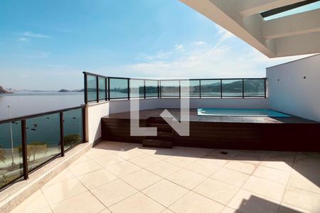 Apartamento à venda com 239m², 4 quartos e 3 vagas