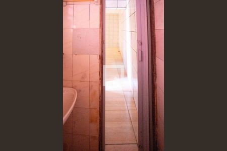 Casa para alugar com 30m², 1 quarto e sem vagaBanheiro