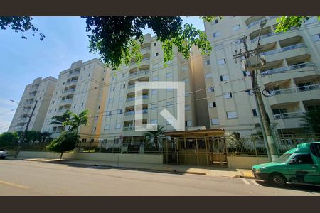 Apartamento para alugar com 78m², 3 quartos e 2 vagas Apartamento para alugar com 78m², 3 quartos e 2 vagasFachada