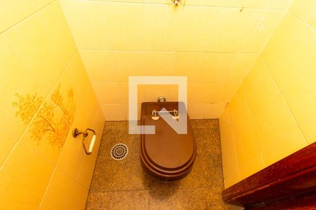 Casa à venda com 700m², 3 quartos e 4 vagasLavabo