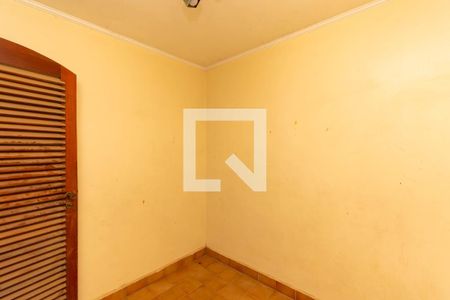 Casa à venda com 700m², 3 quartos e 4 vagasQuarto de Serviço