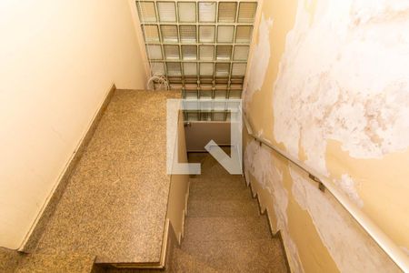 Casa à venda com 700m², 3 quartos e 4 vagasEscada