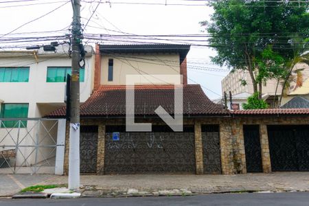 Casa à venda com 700m², 3 quartos e 4 vagasFachada