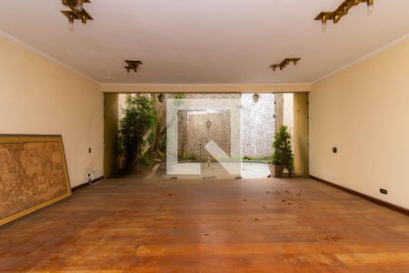 Sala de casa à venda com 3 quartos, 700m² em Vila Prudente, São Paulo