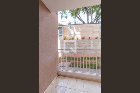 Sacada de apartamento para alugar com 2 quartos, 46m² em Padroeira, Osasco