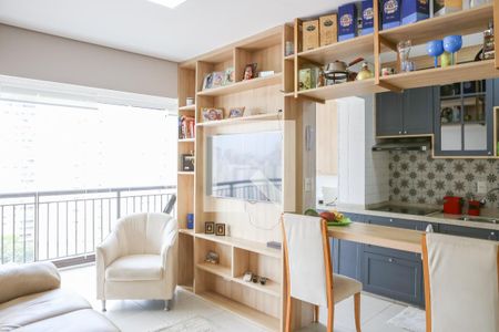 Sala de apartamento à venda com 2 quartos, 72m² em Vila Romana, São Paulo