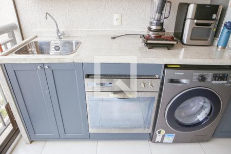 Apartamento à venda com 72m², 2 quartos e 2 vagasCozinha e Área de Serviço