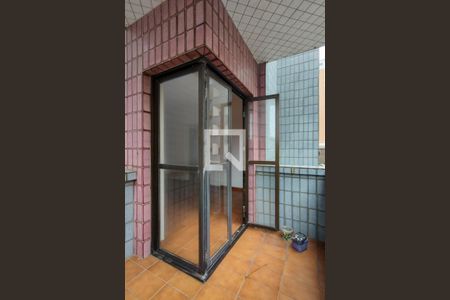 Apartamento para alugar com 80m², 2 quartos e 1 vaga Apartamento para alugar com 80m², 2 quartos e 1 vagaSacada