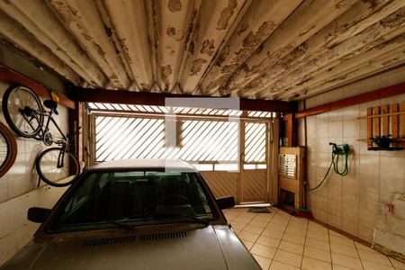 Casa à venda com 120m², 2 quartos e 2 vagas Casa à venda com 120m², 2 quartos e 2 vagasGaragem