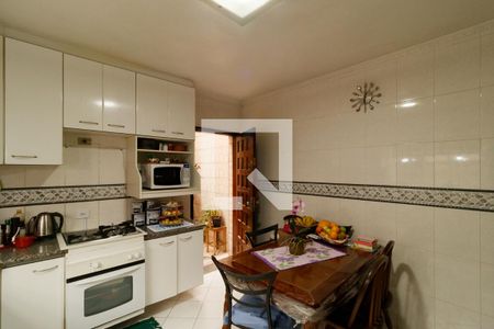 Casa à venda com 120m², 2 quartos e 2 vagas Casa à venda com 120m², 2 quartos e 2 vagasCozinha