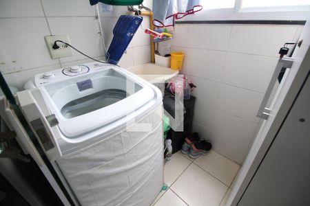 Apartamento para alugar com 60m², 2 quartos e 1 vagaÁrea de Serviço