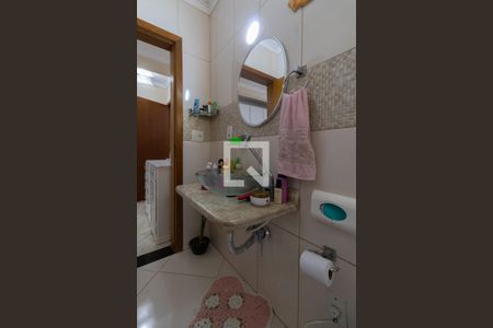 Casa para alugar com 250m², 4 quartos e 2 vagas Casa para alugar com 250m², 4 quartos e 2 vagasBanheiro Suíte 2