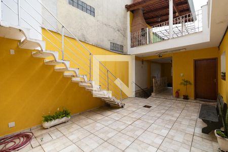 Casa para alugar com 250m², 4 quartos e 2 vagas Casa para alugar com 250m², 4 quartos e 2 vagasQuintal