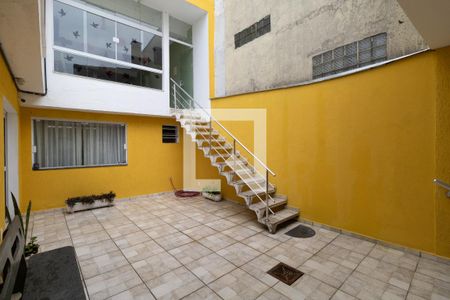 Casa para alugar com 250m², 4 quartos e 2 vagas Casa para alugar com 250m², 4 quartos e 2 vagasQuintal