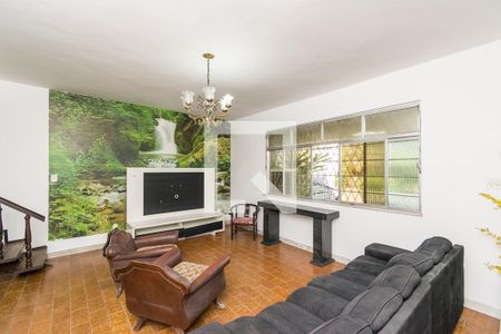 Sala de casa à venda com 4 quartos, 240m² em Brás de Pina, Rio de Janeiro