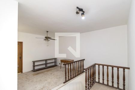 Sala do 2º andar de casa à venda com 4 quartos, 240m² em Brás de Pina, Rio de Janeiro