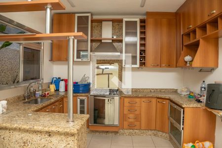 Casa à venda com 275m², 3 quartos e 2 vagasCozinha