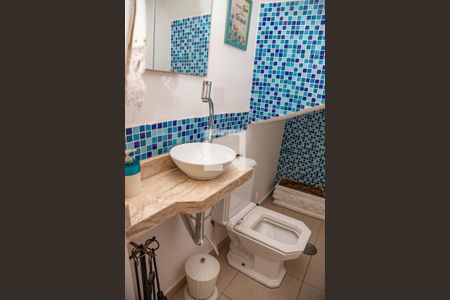 Casa à venda com 275m², 3 quartos e 2 vagasBanheiro Social