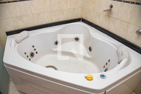 Casa à venda com 275m², 3 quartos e 2 vagasHidromassagem/Quarto 1