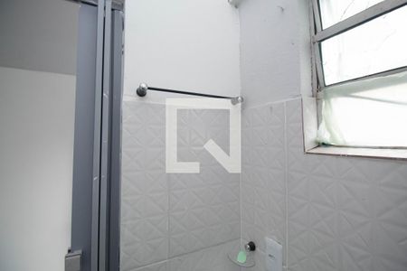 Banheiro de kitnet/studio à venda com 10 quartos, 125m² em Vila Gustavo, São Paulo