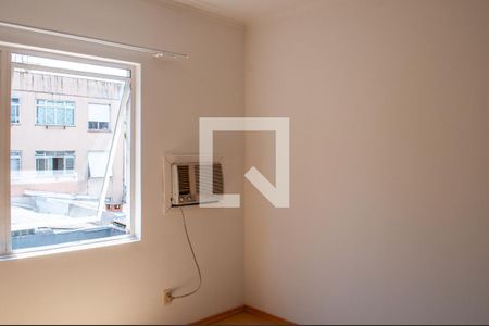 Quarto de apartamento à venda com 1 quarto, 55m² em Jardim Botânico, Porto Alegre