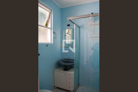 Banheiro de apartamento à venda com 1 quarto, 55m² em Jardim Botânico, Porto Alegre