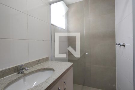Apartamento para alugar com 60m², 2 quartos e sem vagaBanheiro da Suíte