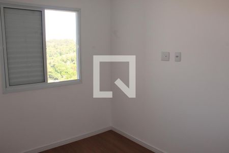 Quarto 2 de apartamento para alugar com 2 quartos, 47m² em Jardim Pioneiro, Cotia