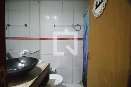 Casa de condomínio à venda com 80m², 2 quartos e 2 vagasBanheiro