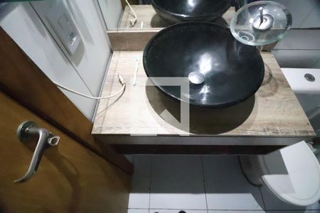 Casa de condomínio à venda com 80m², 2 quartos e 2 vagasBanheiro