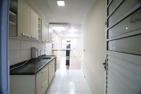 Casa de condomínio à venda com 80m², 2 quartos e 2 vagasCozinha