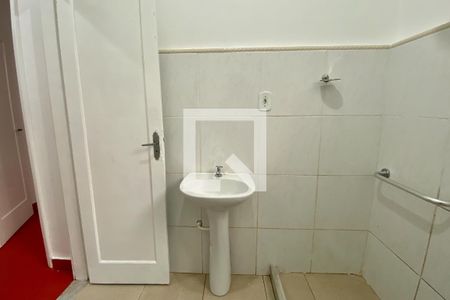 Apartamento para alugar com 100m², 2 quartos e sem vagaBanheiro