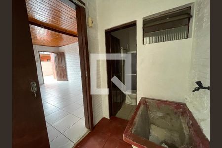 Casa de condomínio à venda com 60m², 2 quartos e 1 vagaBanheiro
