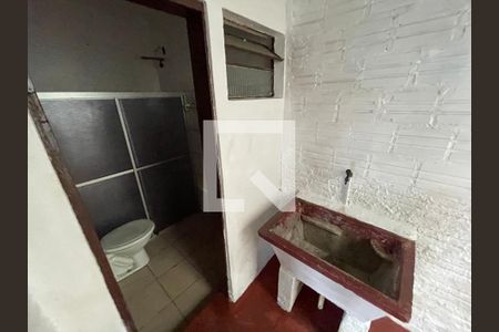 Casa de condomínio à venda com 60m², 2 quartos e 1 vagaBanheiro