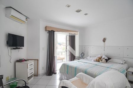 Casa à venda com 125m², 5 quartos e 3 vagas Casa à venda com 125m², 5 quartos e 3 vagasSuíte