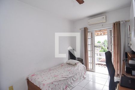 Casa à venda com 125m², 5 quartos e 3 vagas Casa à venda com 125m², 5 quartos e 3 vagasQuarto 2