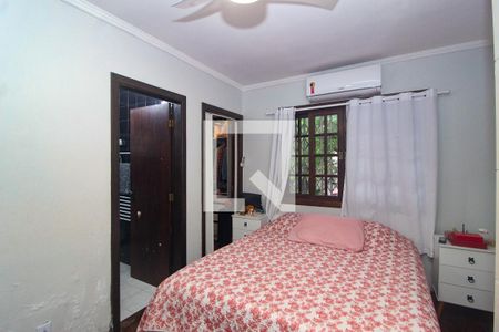 Casa à venda com 200m², 3 quartos e 8 vagasSuíte