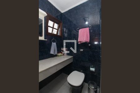 Casa à venda com 200m², 3 quartos e 8 vagasBanheiro 2