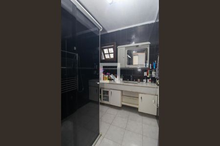 Casa à venda com 200m², 3 quartos e 8 vagasBanheiro da Suíte