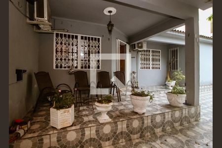 Casa à venda com 200m², 3 quartos e 8 vagasFachada