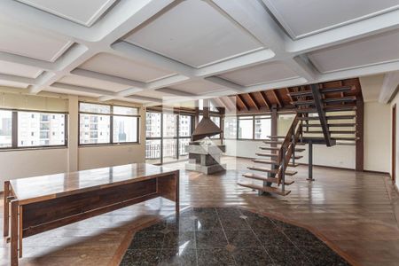 Apartamento à venda com 570m², 3 quartos e 4 vagas