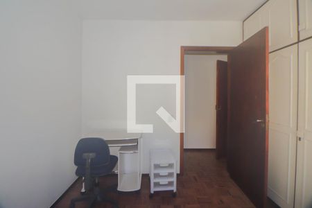 Quarto 2 de apartamento para alugar com 2 quartos, 75m² em Santa Cecília, Porto Alegre