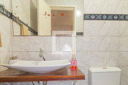 Casa à venda com 172m², 3 quartos e 3 vagasBanheiro Social